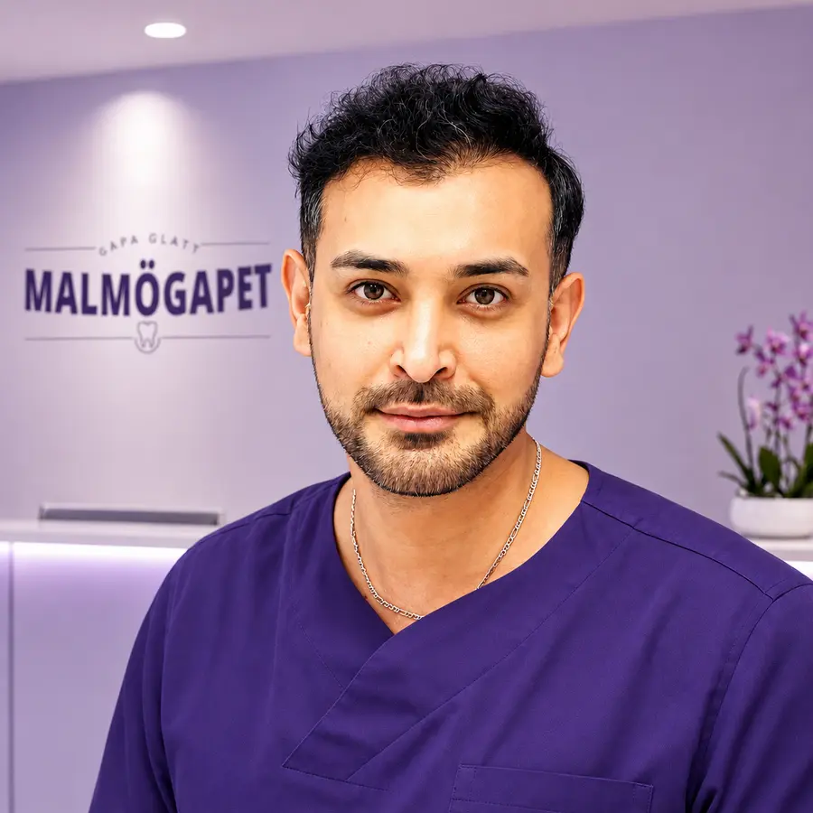 Dr. Amir, leg. tandläkare och certifierad Invisalign-leverantör i Malmö